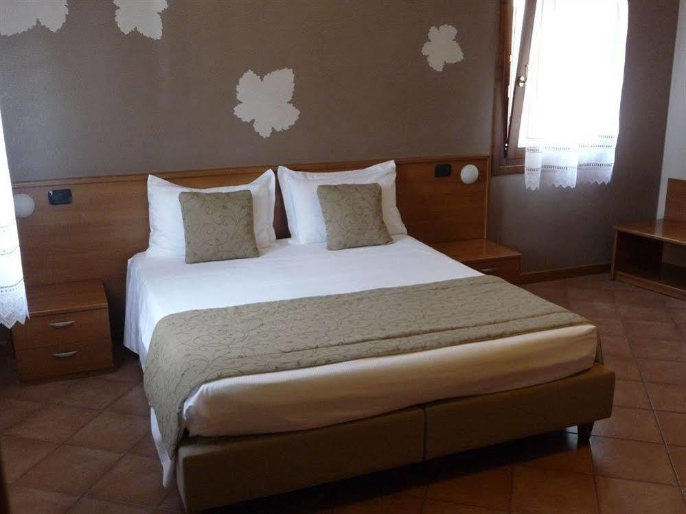 Locanda Ai Archi Di Andreola Monica Farra di Soligo Ngoại thất bức ảnh